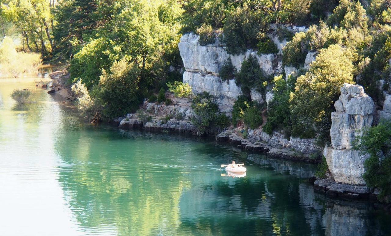 Hotel Le Moulin Du Chateau Saint-Laurent-du-Verdon Exteriör bild